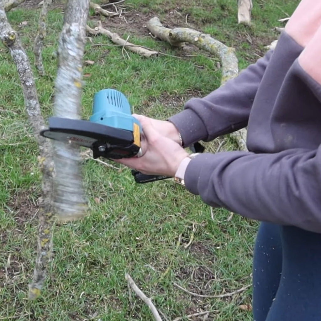 Mini Cordless Chainsaw Pro